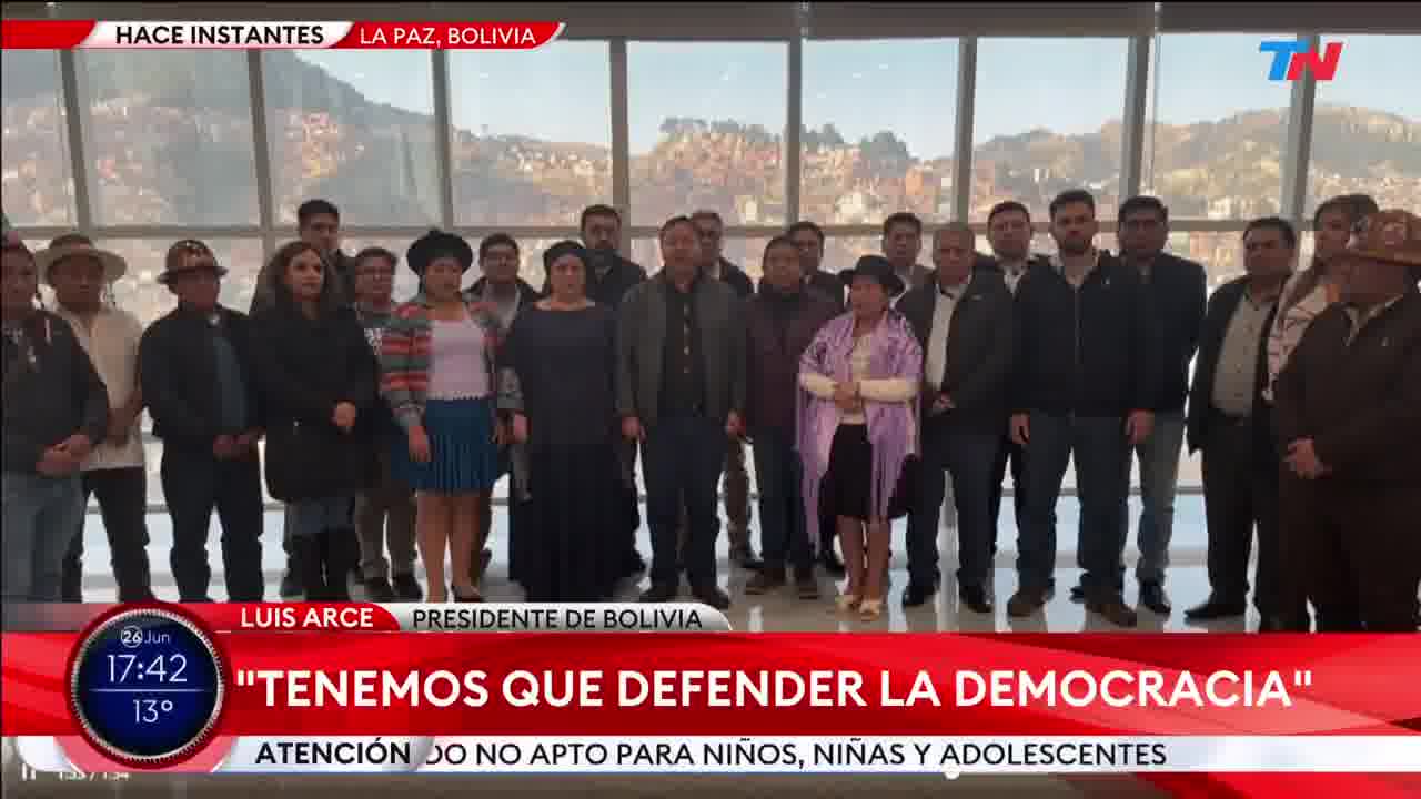 El presidente de Bolivia, Luis Arce, llama a la movilización contra el golpe de Estado: Vamos a enfrentar todo intento golpista. Necesitamos que el pueblo se movilice en favor de la democracia